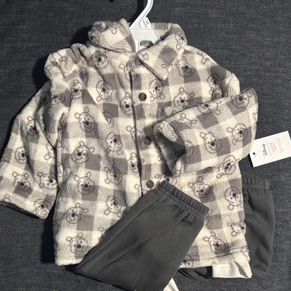 Winnie the PoohPrint Kids Set NWT